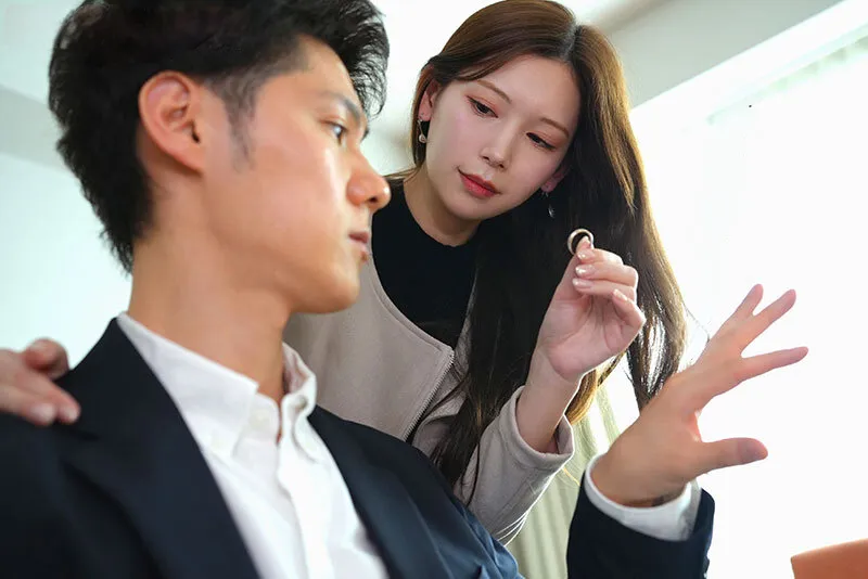 Vợ yêu đi đi chơi, anh xã ở nhà bị nhỏ em cô vợ gạ nện không trượt phát nào